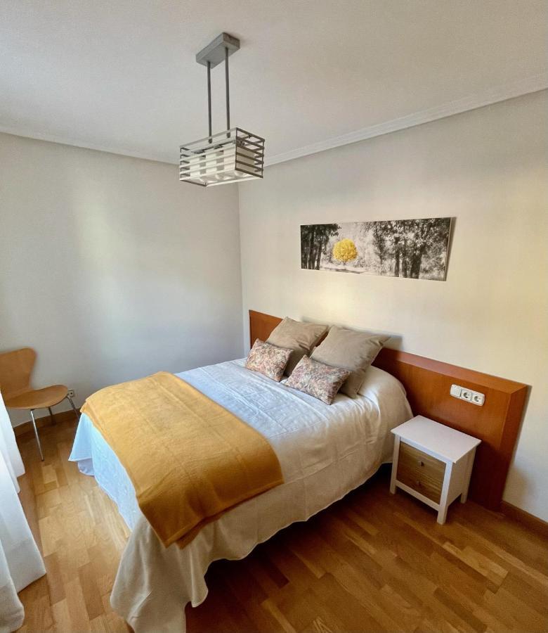 Apartamento Paseo De La Losa Oviedo Exterior foto